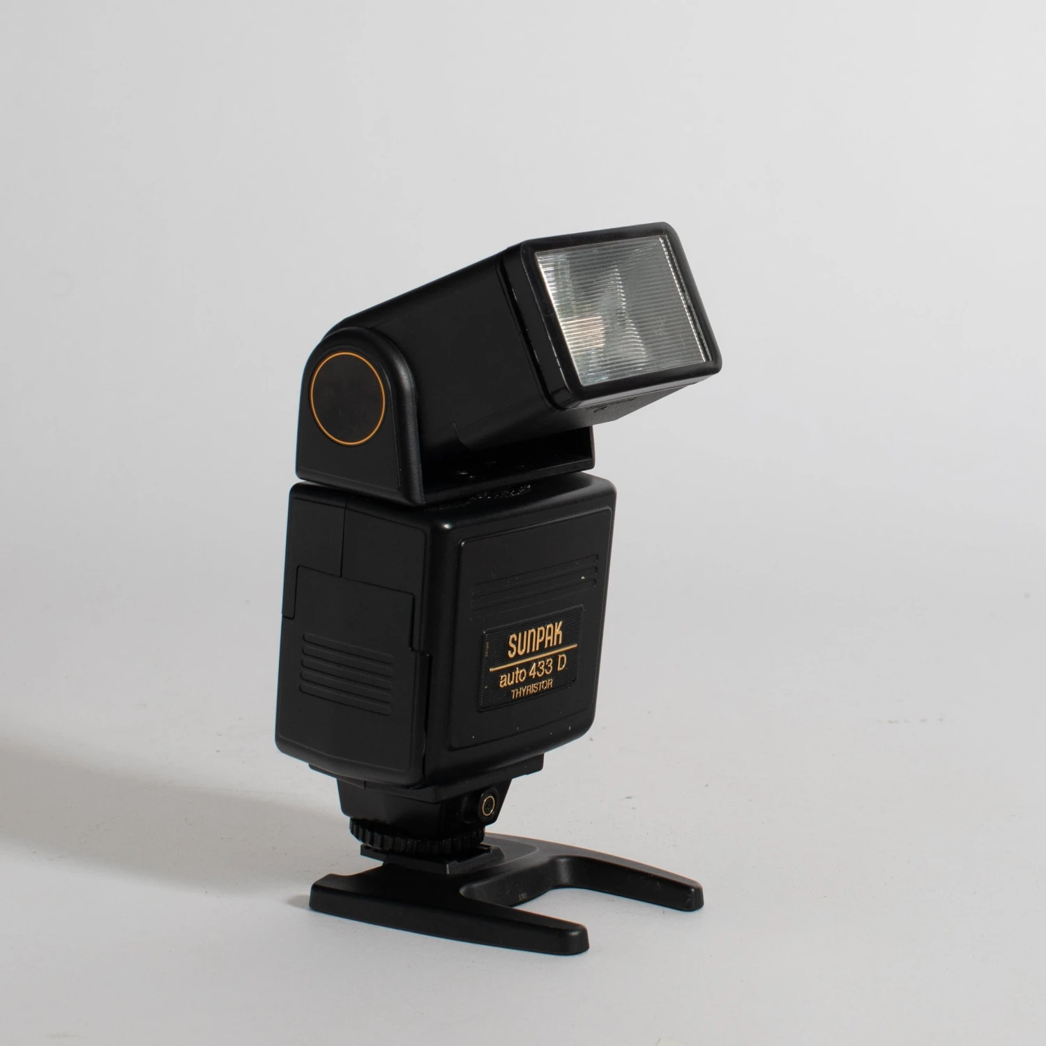 Sunpak Auto 433 D Thyristor Flash 4 Sunpak Auto 433 D Thyristor Flash - Image 3