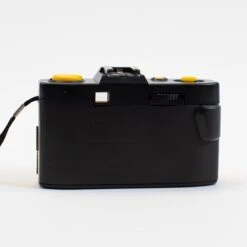 LE6 Fixed Focus Point And Shoot Camera -Camera Gear Hub LE6 Yellow 0005