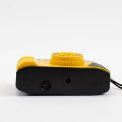 LE6 Fixed Focus Point And Shoot Camera -Camera Gear Hub LE6 Yellow 0006