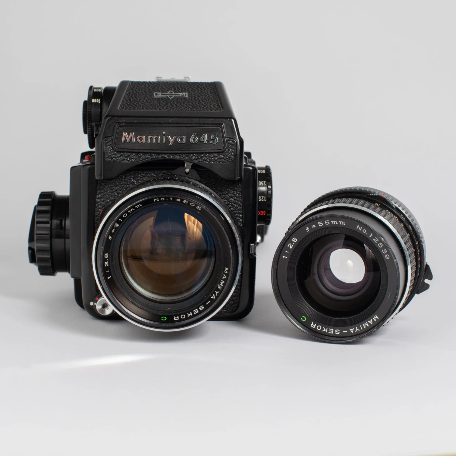 Mamiya M645 J With 55mm F/2.8 And 110mm F/2.8 4 Mamiya M645 J With 55mm F/2.8 And 110mm F/2.8 - Image 2