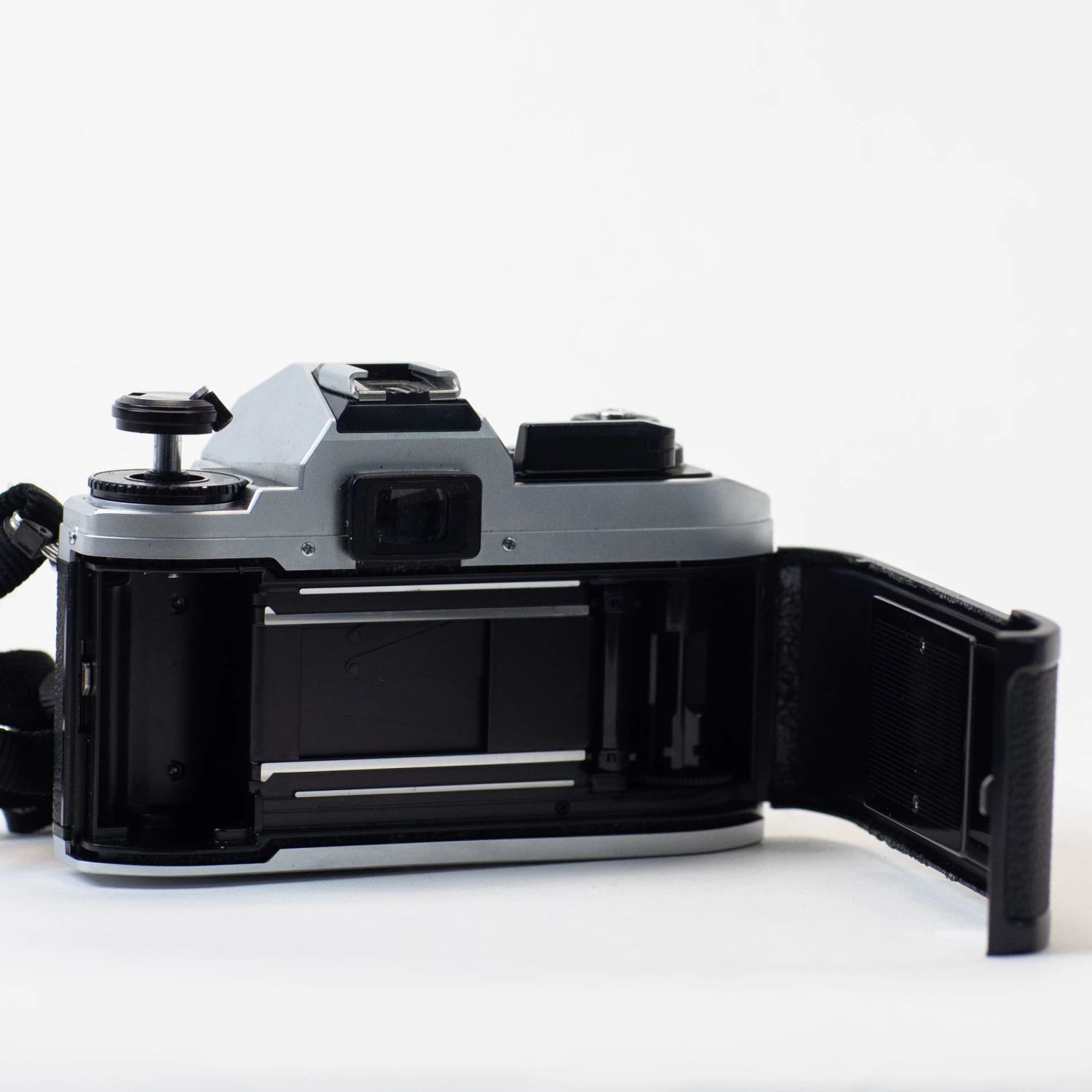 Nikon FG-20 With 50mm F/1.8 10 Nikon FG-20 With 50mm F/1.8 - Image 8