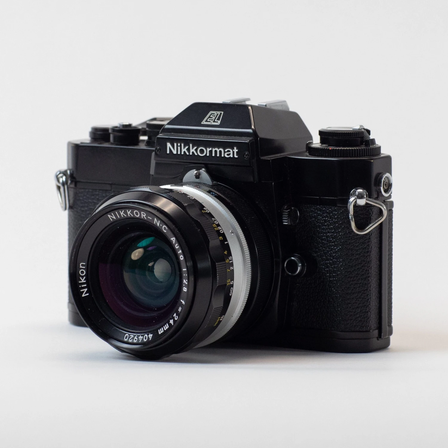 Nikon Nikkormat EL With 24mm F/2.8 Nikkor-NC Lens 3 Nikon Nikkormat EL With 24mm F/2.8 Nikkor-NC Lens