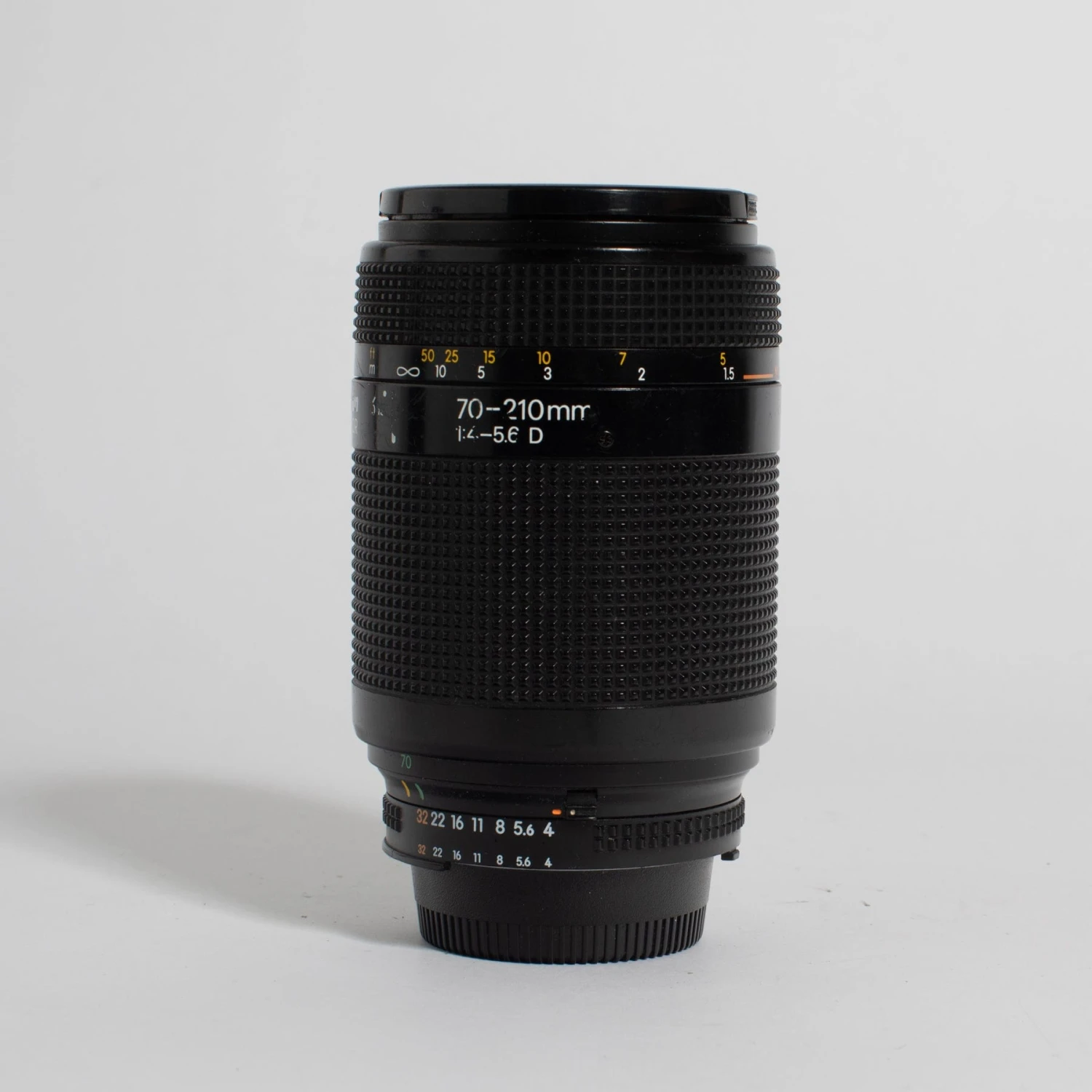 Nikon AF 70-210mm F/4-5.6 D 3 Nikon AF 70-210mm F/4-5.6 D