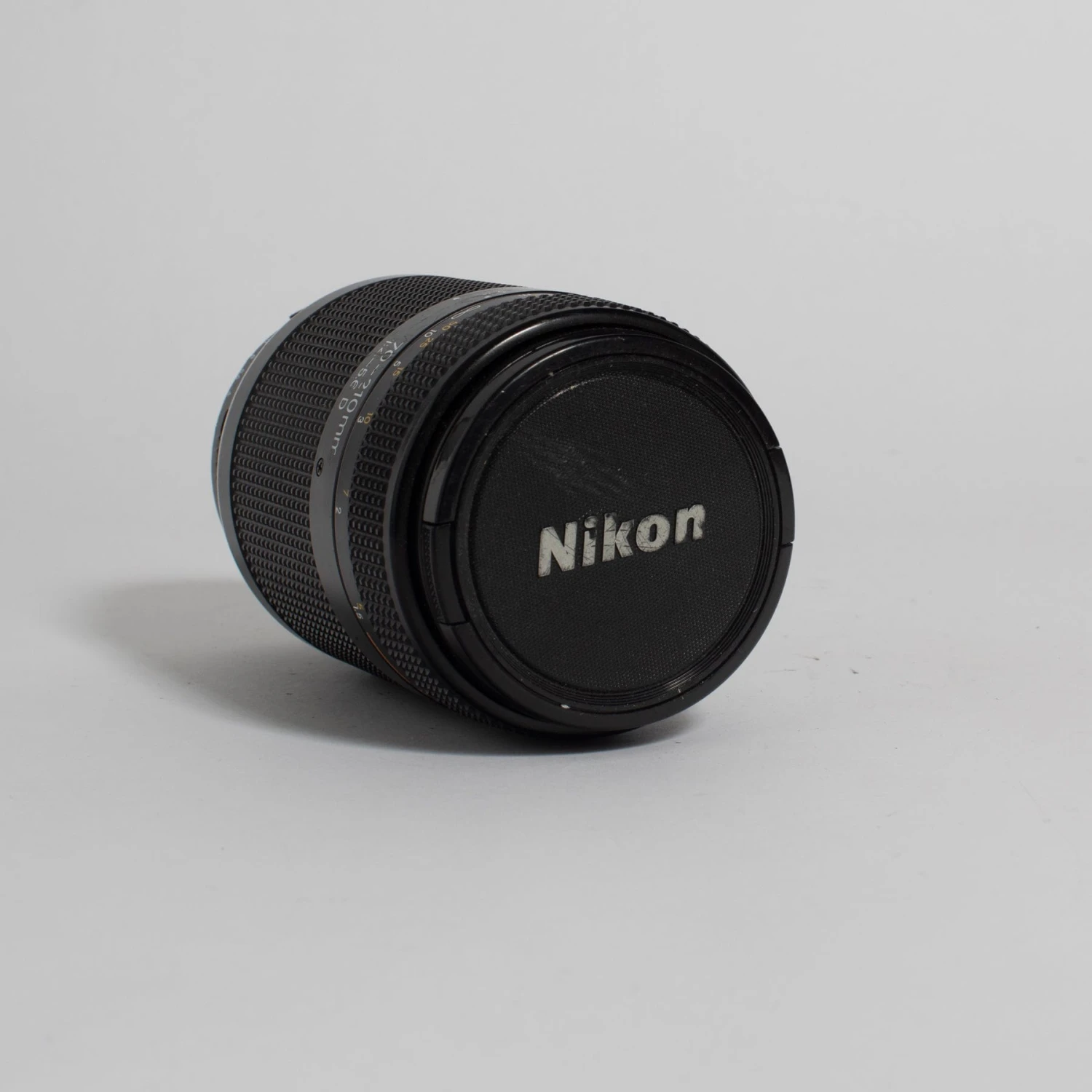 Nikon AF 70-210mm F/4-5.6 D 4 Nikon AF 70-210mm F/4-5.6 D - Image 2