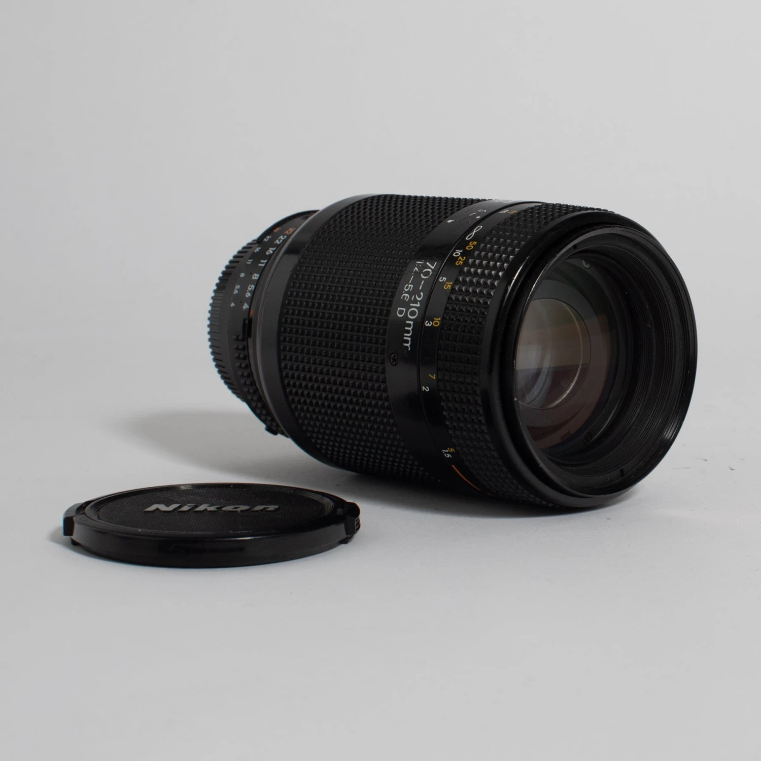 Nikon AF 70-210mm F/4-5.6 D 5 Nikon AF 70-210mm F/4-5.6 D - Image 3