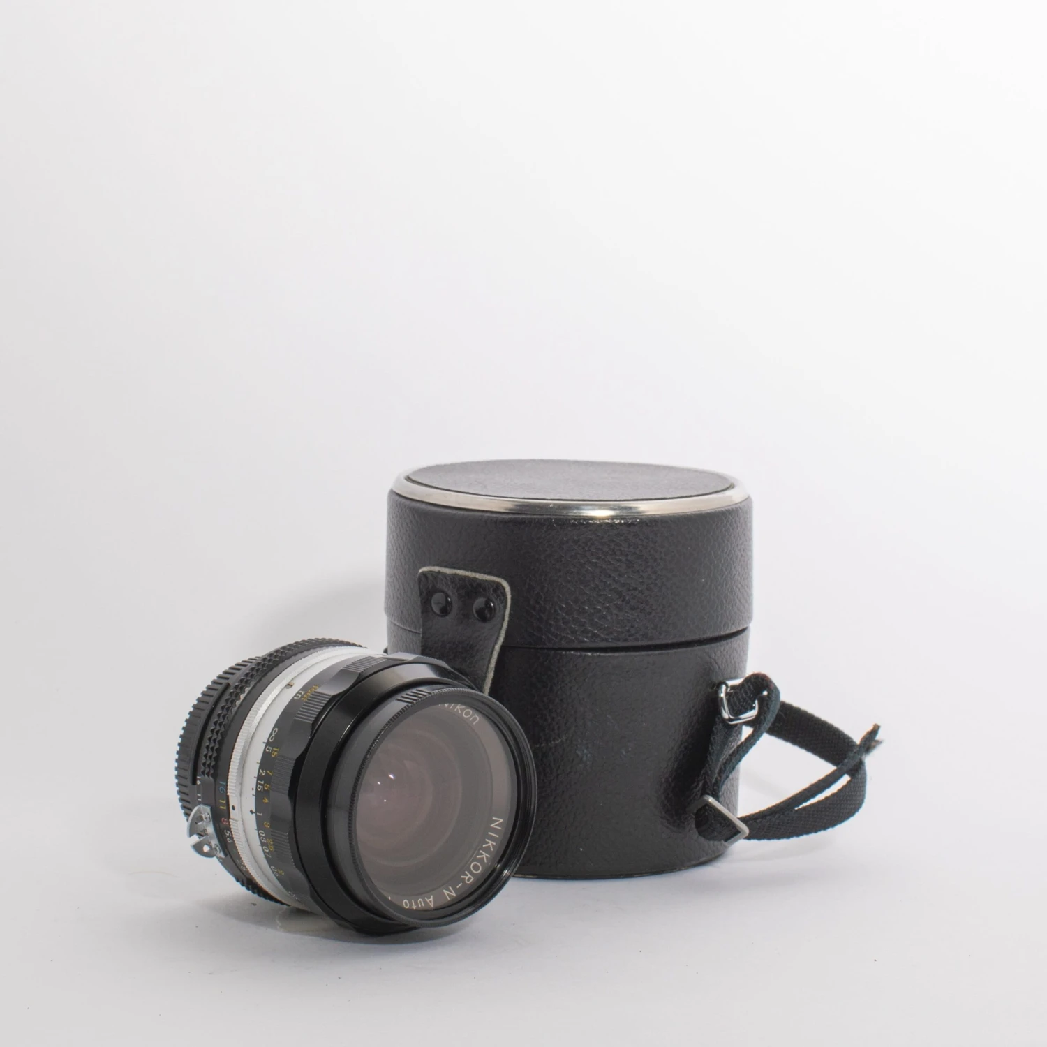 Nikon NIKKOR-N Auto 24mm F/2.8 3 Nikon NIKKOR-N Auto 24mm F/2.8